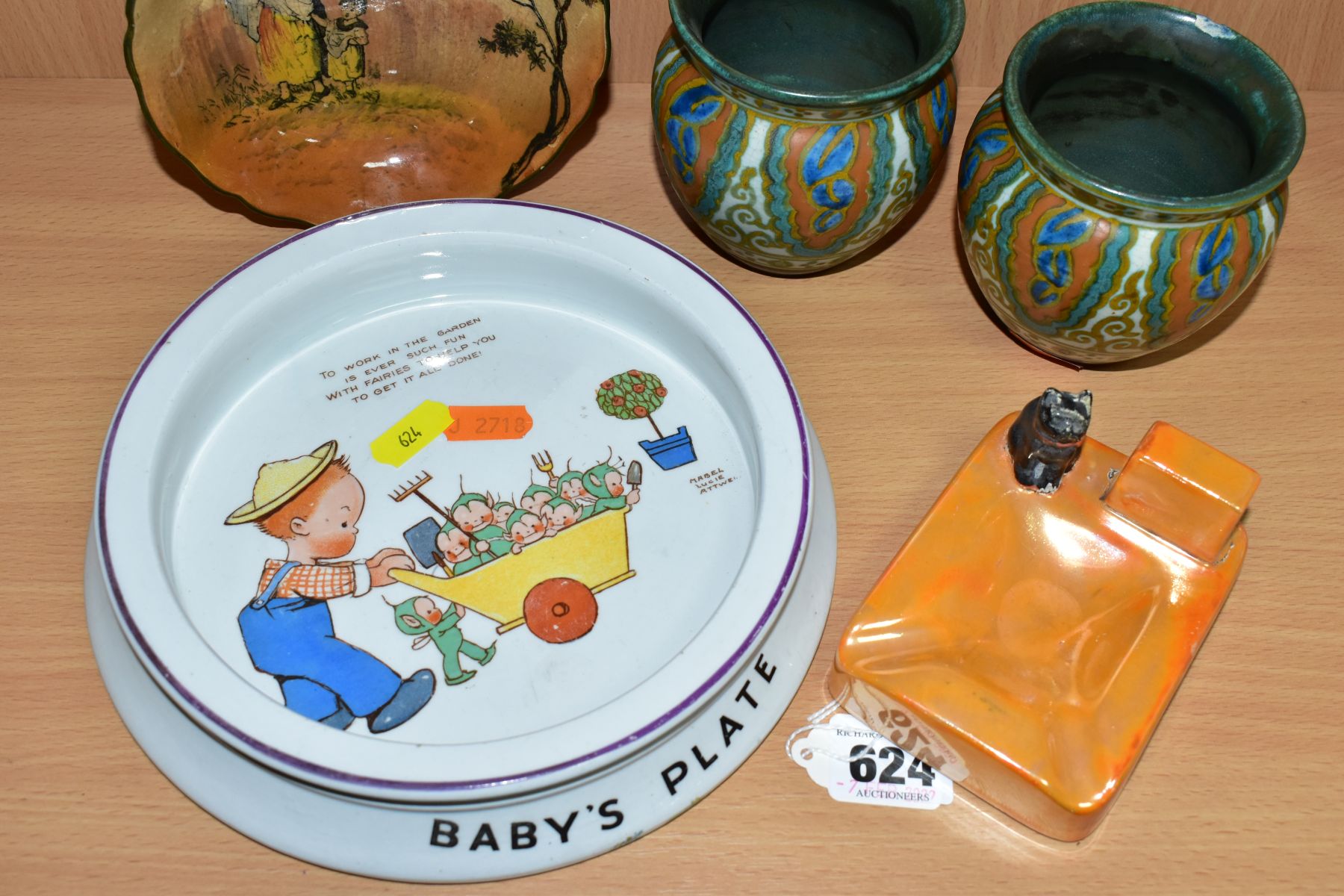 A SMALL GROUP OF DECORATIVE CERAMICS, comprising a pair of Gouda 'Collier' pattern vases, - Image 3 of 12