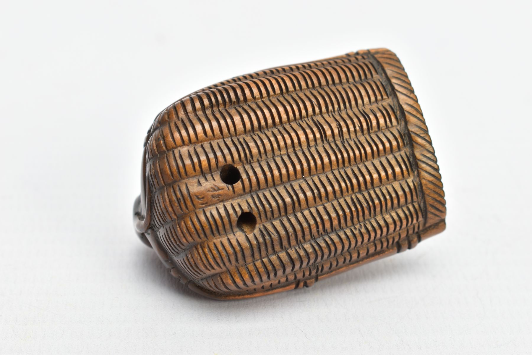 A CHINESE WOODEN NETSUKE, a small carved wooden netsuke depicting three mice in a basket, signed - Image 6 of 7