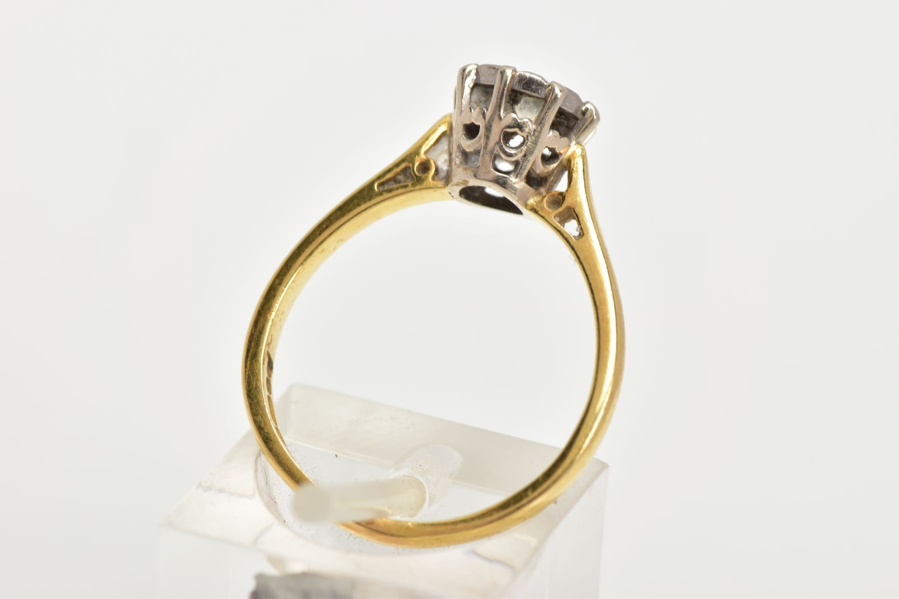 AN 18CT GOLD SINGLE STONE DIAMOND RING, designed with an illusion set round brilliant cut diamond, - Image 3 of 4