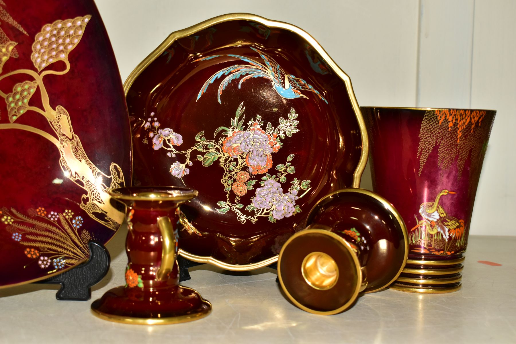 FIVE PIECES OF CARLTON WARE ROUGE ROYALE, comprising a triangular dish in the Heron and Magical Tree - Image 5 of 8