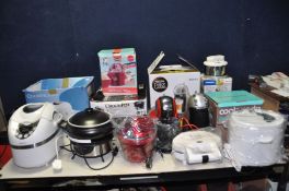 A BOX CONTAINING EIGHT ITEMS OF KITCHEN ELECTRICALS including two Dolce Gusto coffee makers one