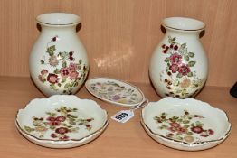 ZSOLNAY PECS CERAMICS COMPRISING A PAIR OF 067 PATTERN VASES, a pair of 067 pattern dishes and a 020