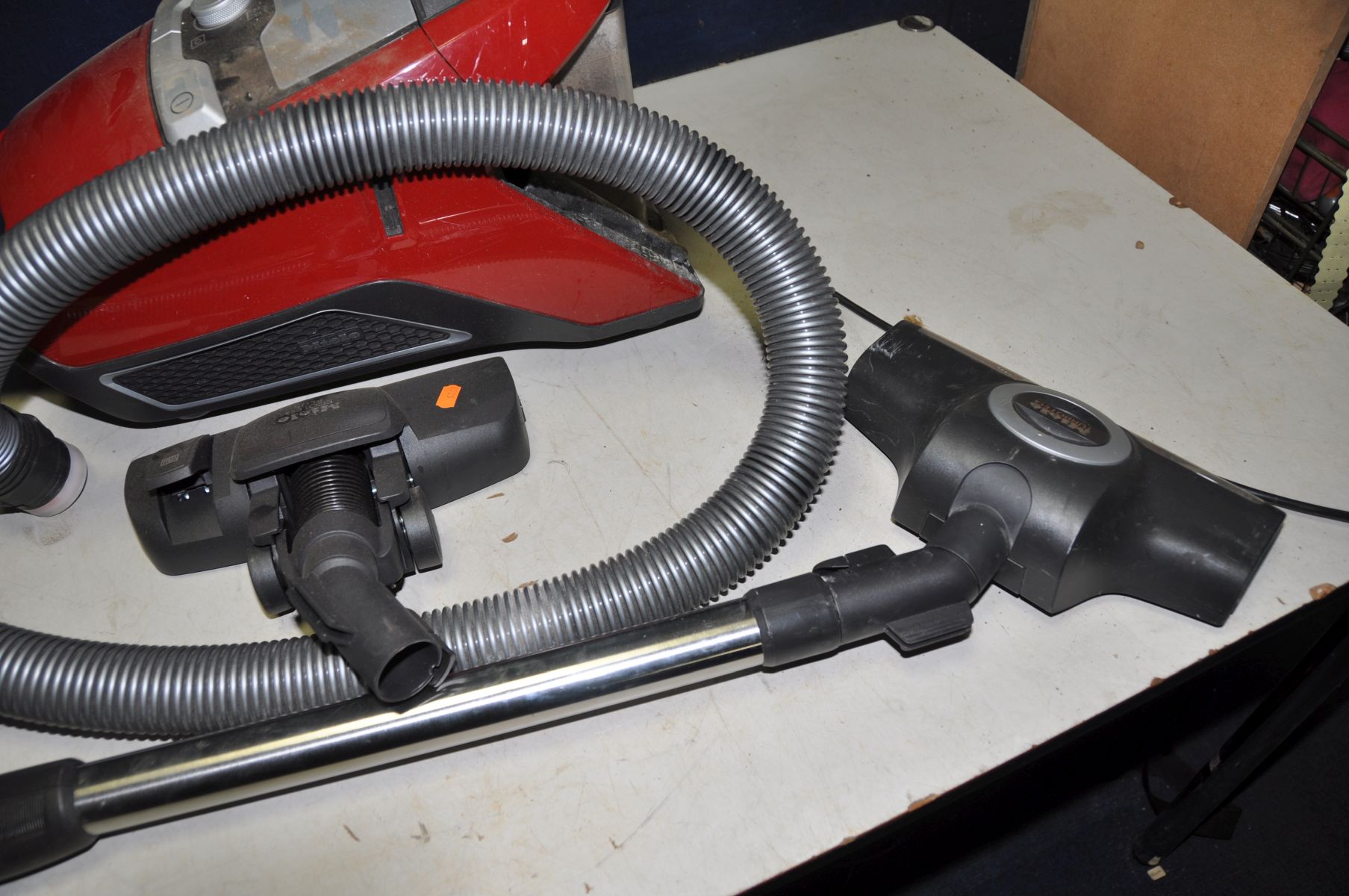 A MIELE BLIZZARD CX1 CAT AND DOG VACUUM CLEANER with two heads (PAT pass and working but needs - Image 3 of 4