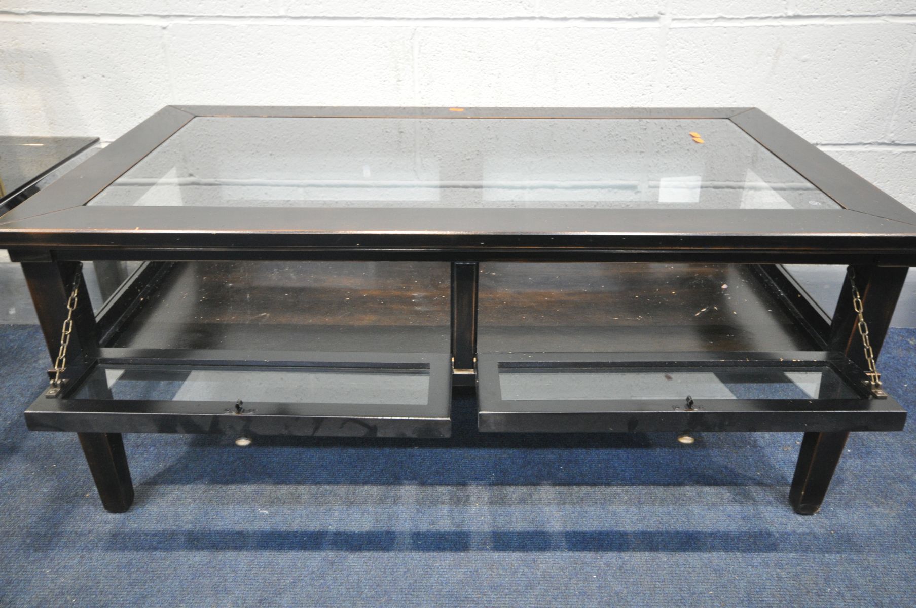 A LATE 20TH CENTURY FRENCH EBONISED COFFEE TABLE, with two opening doors, 110cm x depth 60cm x - Image 3 of 6