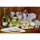 A QUANTITY OF CARLTON WARE TABLE WARES, including a square jug and canister and cover printed with