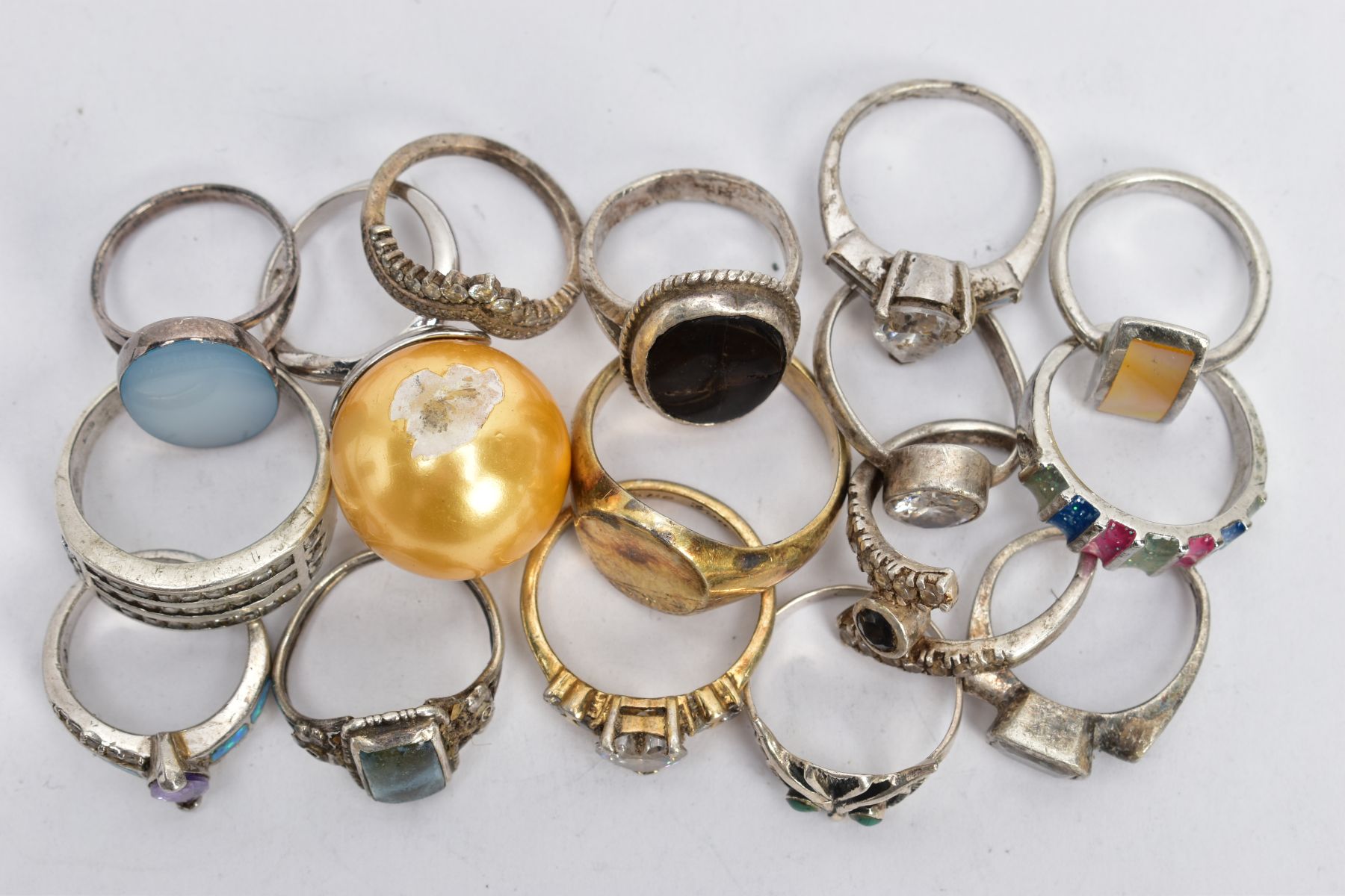 A SELECTION OF RINGS, fifteen rings in total, of various styles and designs, twelve are stamped 925, - Image 4 of 4