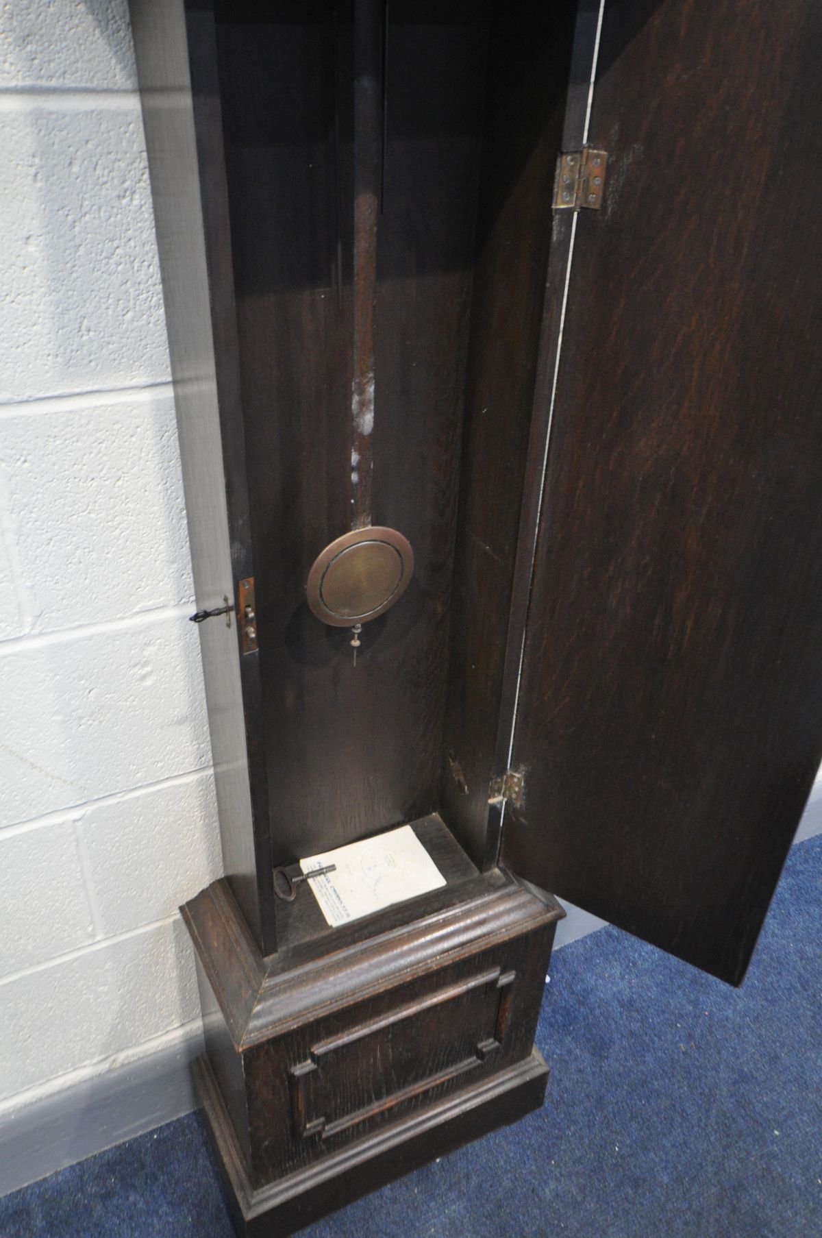 AN EARLY TO MID 20TH CENTURY OAK LONGCASE CLOCK, with a 9 inch brass and silvered dial, height 189cm - Image 4 of 4