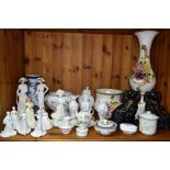 A QUANTITY OF CERAMIC AND RESIN FIGURES, GIFTWARE AND OTHER CERAMICS, including a Royal Worcester