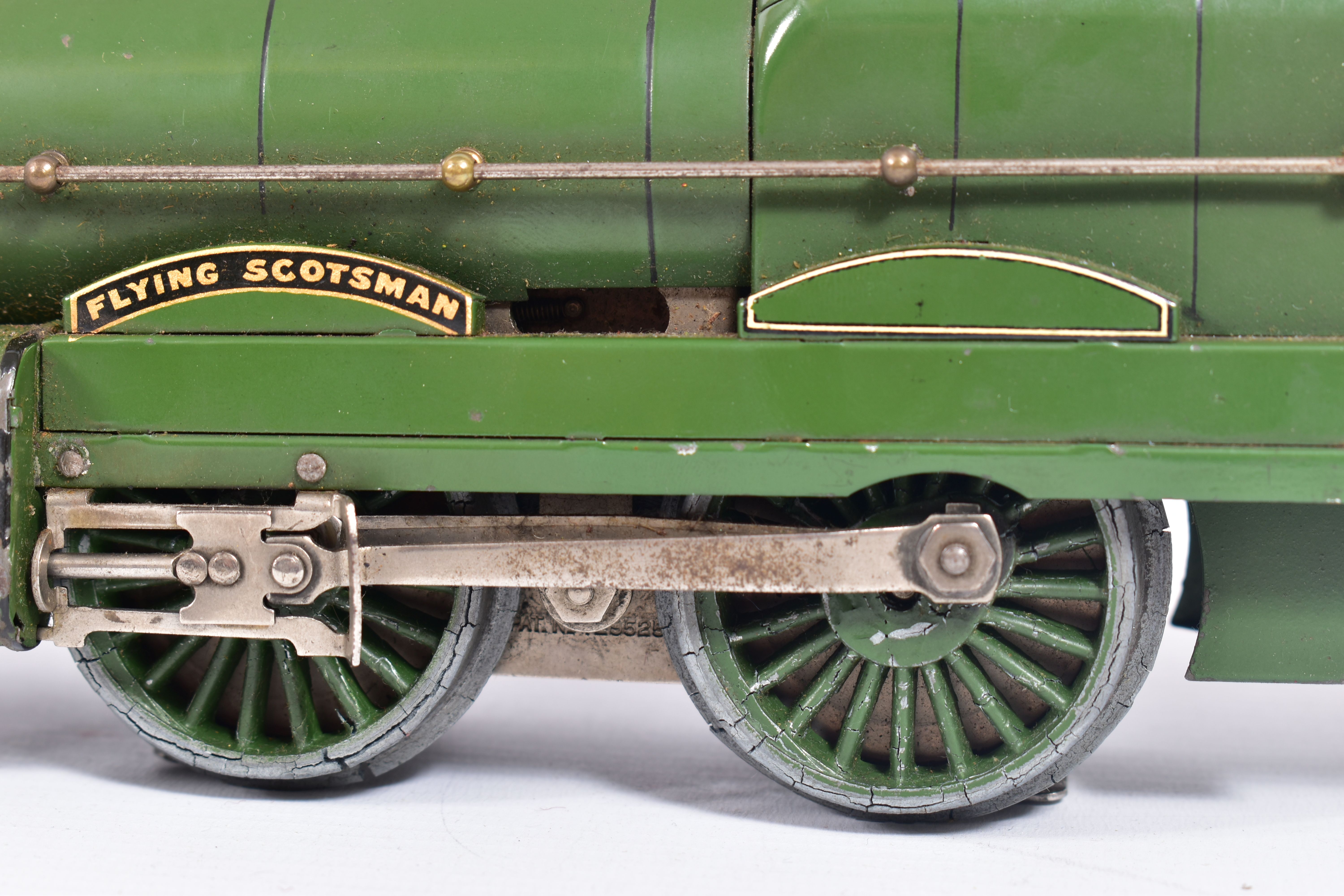 A HORNBY O GAUGE No.3 LOCOMOTIVE AND TENDER, 'Flying Scotsman' No.4472, L.N.E.R. lined green livery, - Image 38 of 39