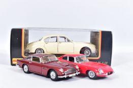 A BOXED FRANKLIN MINT 1961 JAGUAR E-TYPE COUPE, with a boxed Danbury Mint 1964 Aston Martin DB5,