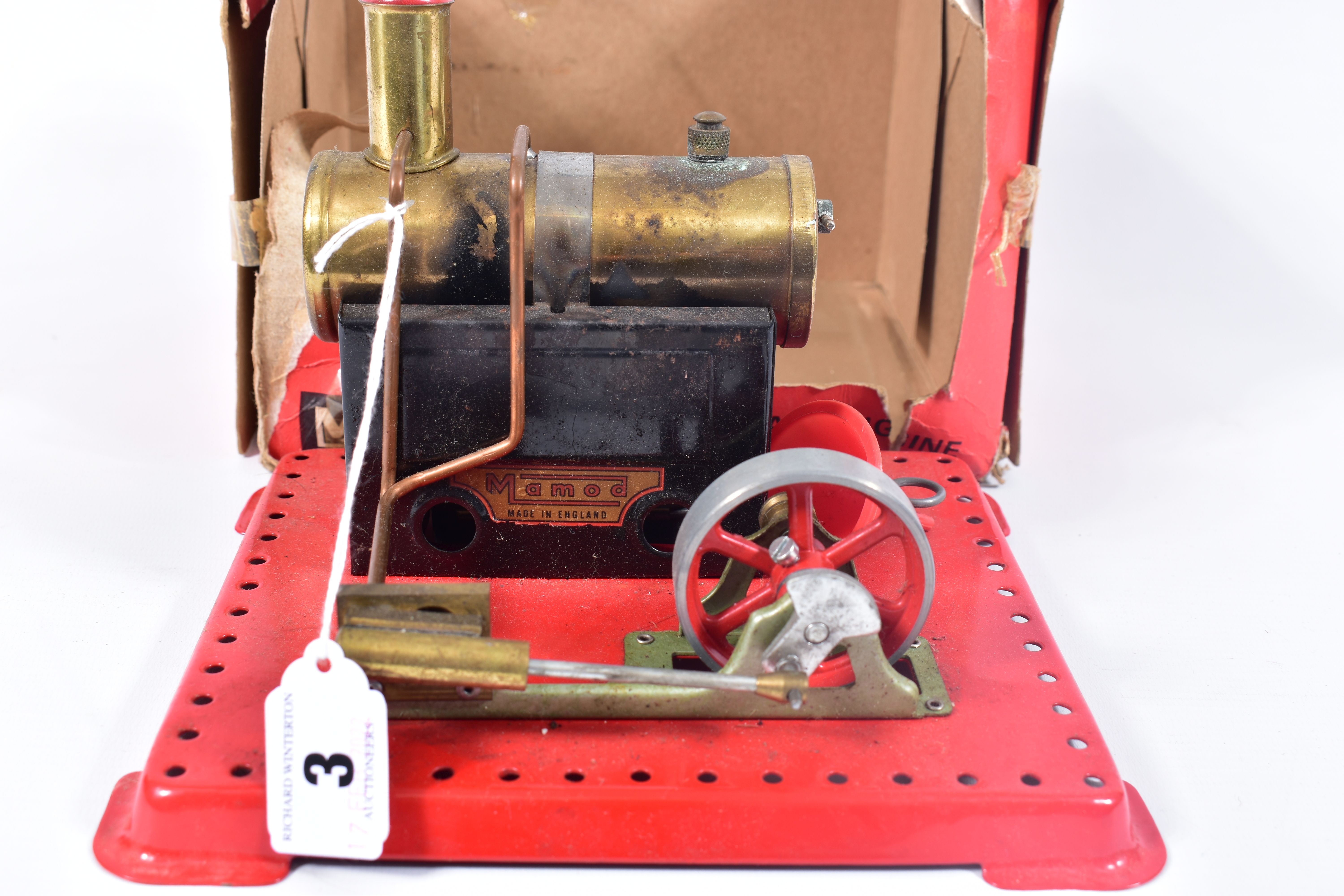 A BOXED MAMOD LIVE STEAM ENGINE, No.SE.1a, playworn condition, has been fired up, but appears - Image 2 of 8