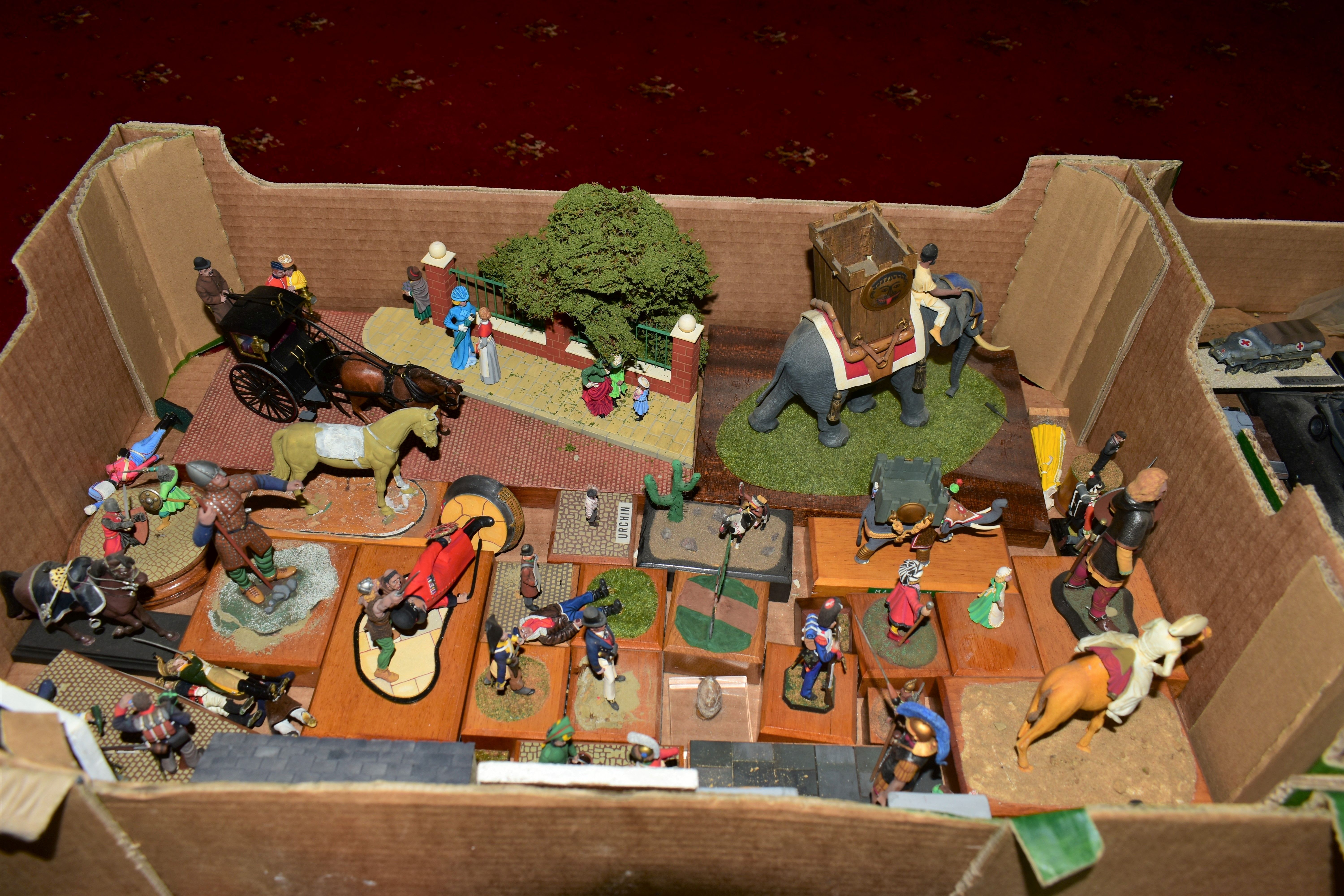 A QUANTITY OF ASSORTED MODEL DIORAMAS, FIGURES AND VEHICLES, majority are of military subjects and - Image 4 of 7