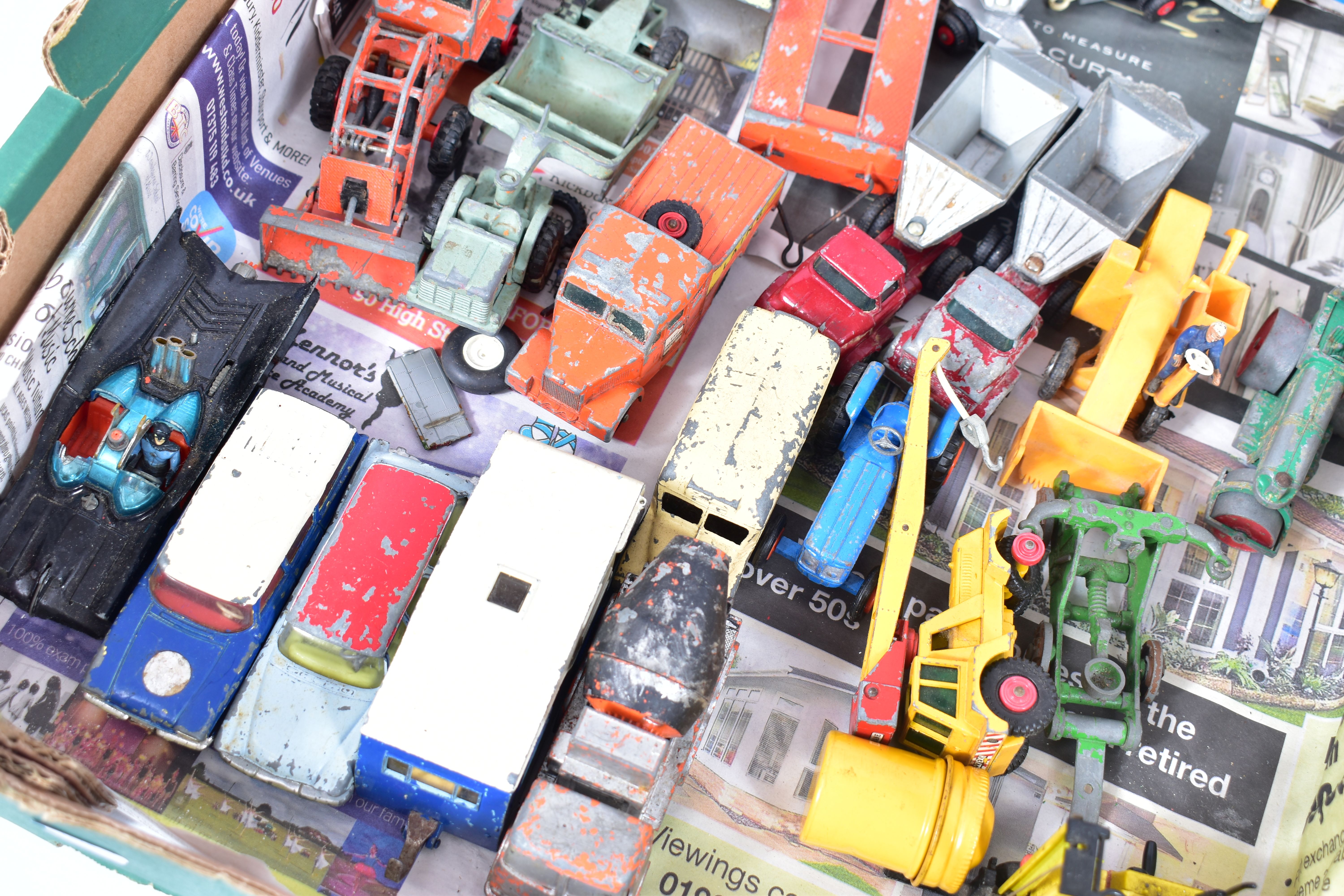 A QUANTITY OF UNBOXED AND ASSORTED PLAYWORN DIECAST VEHICLES, to include Matchbox Jaguar XK140, No. - Image 2 of 8