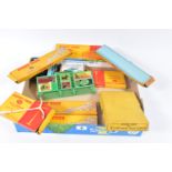 A QUANTITY OF BOXED AND UNBOXED DINKY TOYS ACCESSORIES, to include four boxed Loading Ramps, No.994,