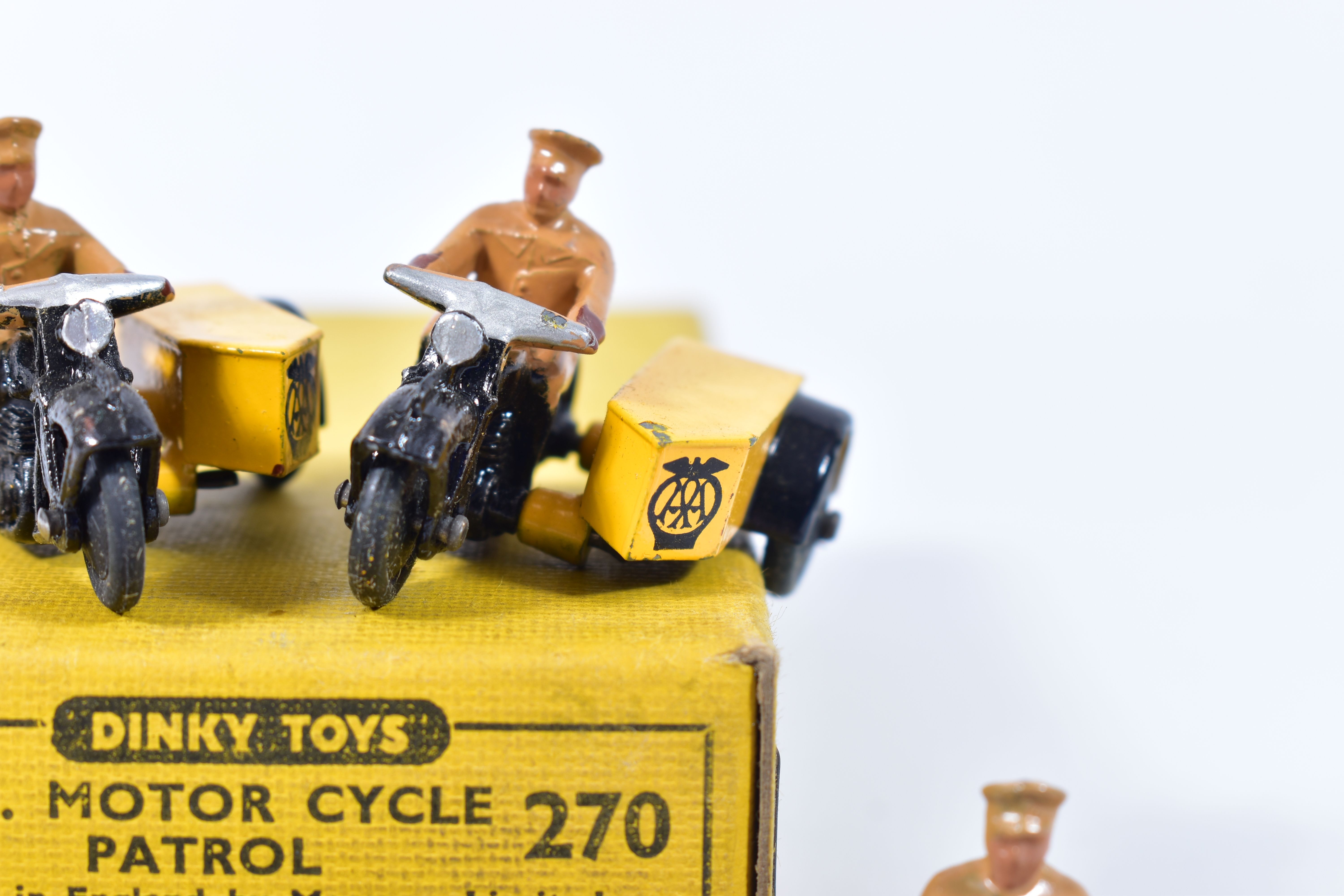 A DINKY TOYS TRADE BOX OF SIX A.A. MOTORCYCLE PATROL, No.270, complete with all six models in - Bild 3 aus 4
