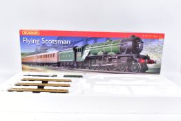 A BOXED HORNBY RAILWAYS OO GAUGE FLYING SCOTSMAN TRAIN SET, No.R1072, comprising said locomotive