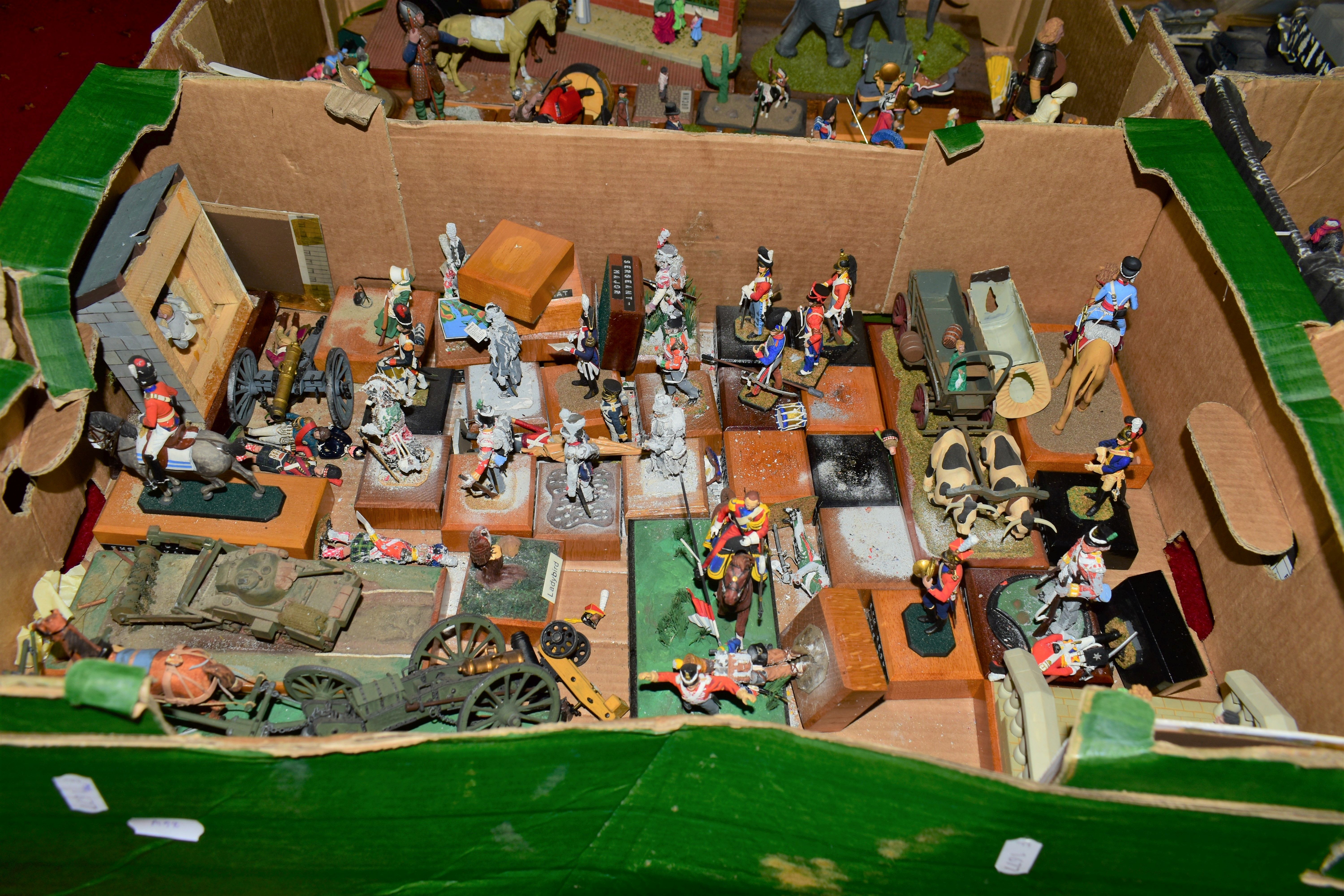 A QUANTITY OF ASSORTED MODEL DIORAMAS, FIGURES AND VEHICLES, majority are of military subjects and - Image 3 of 7