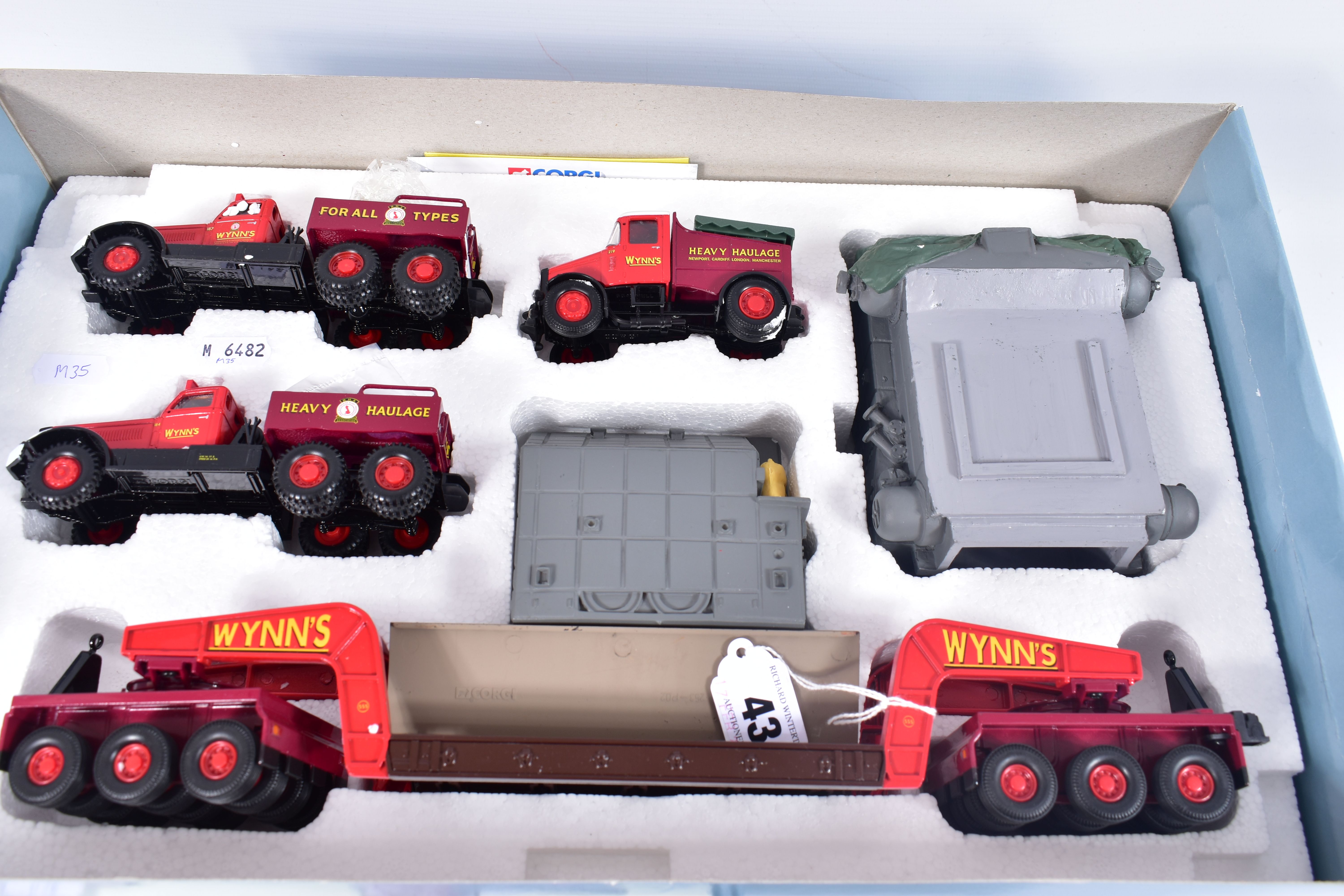 THREE BOXED CORGI CLASSICS WYNNS HEAVY HAULAGE VEHICLES, Scammell Highwayman & Bedford S type Low - Bild 4 aus 7