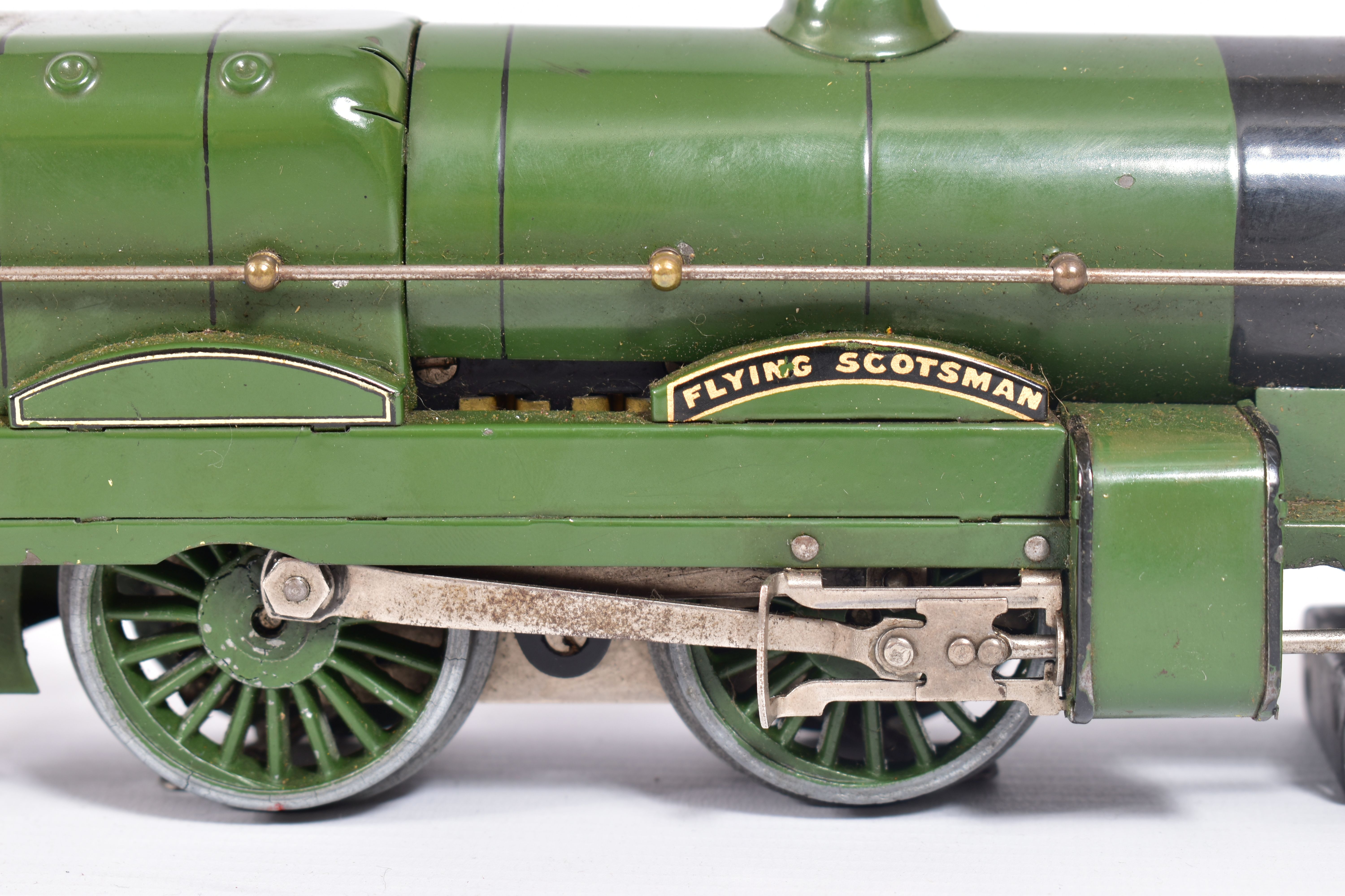 A HORNBY O GAUGE No.3 LOCOMOTIVE AND TENDER, 'Flying Scotsman' No.4472, L.N.E.R. lined green livery, - Image 39 of 39