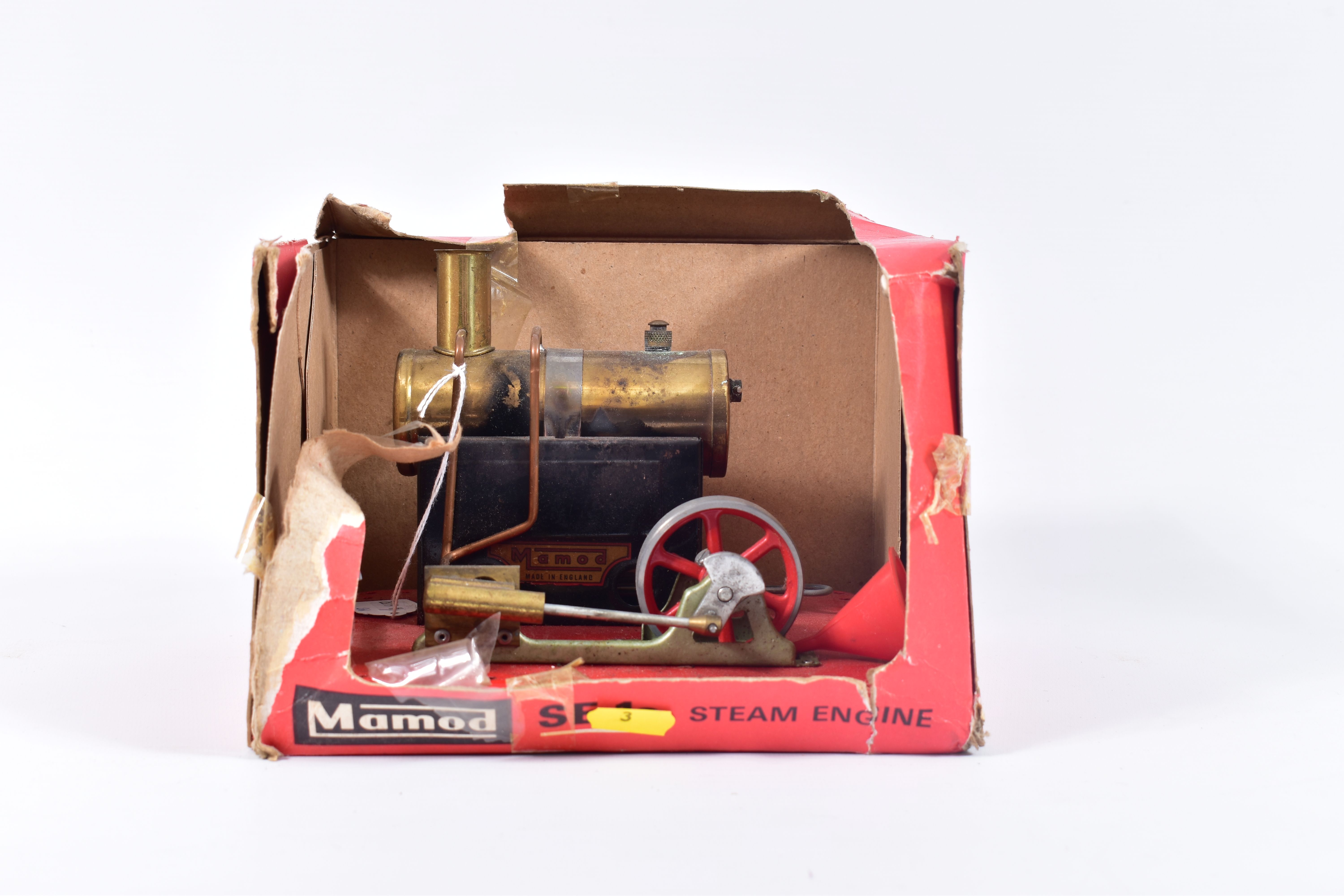 A BOXED MAMOD LIVE STEAM ENGINE, No.SE.1a, playworn condition, has been fired up, but appears - Image 6 of 8