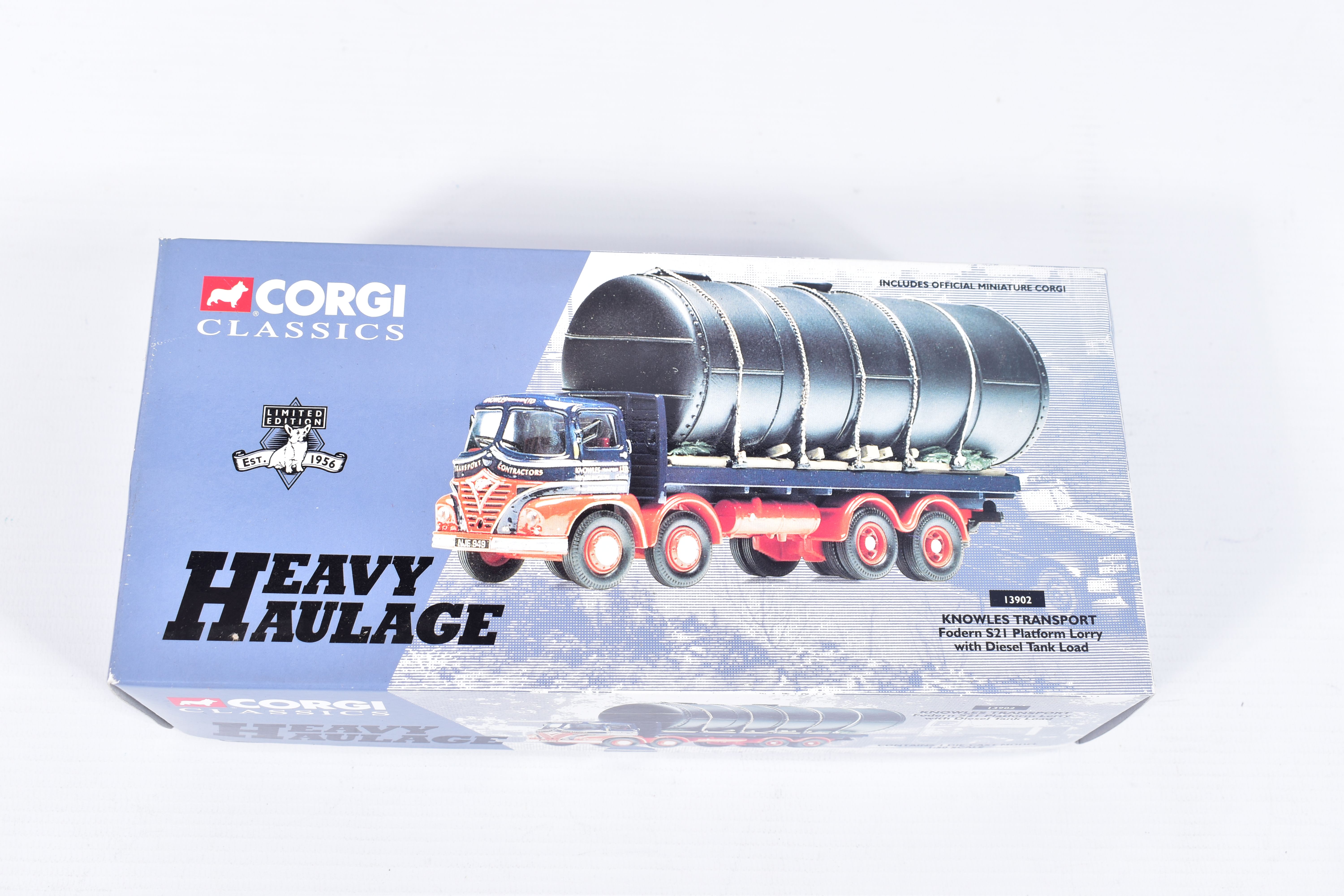 FIVE BOXED CORGI CLASSICS HEAVY HAULAGE MODELS, catalogue numbers 12801, 13501 (missing mirrors) - Bild 8 aus 9