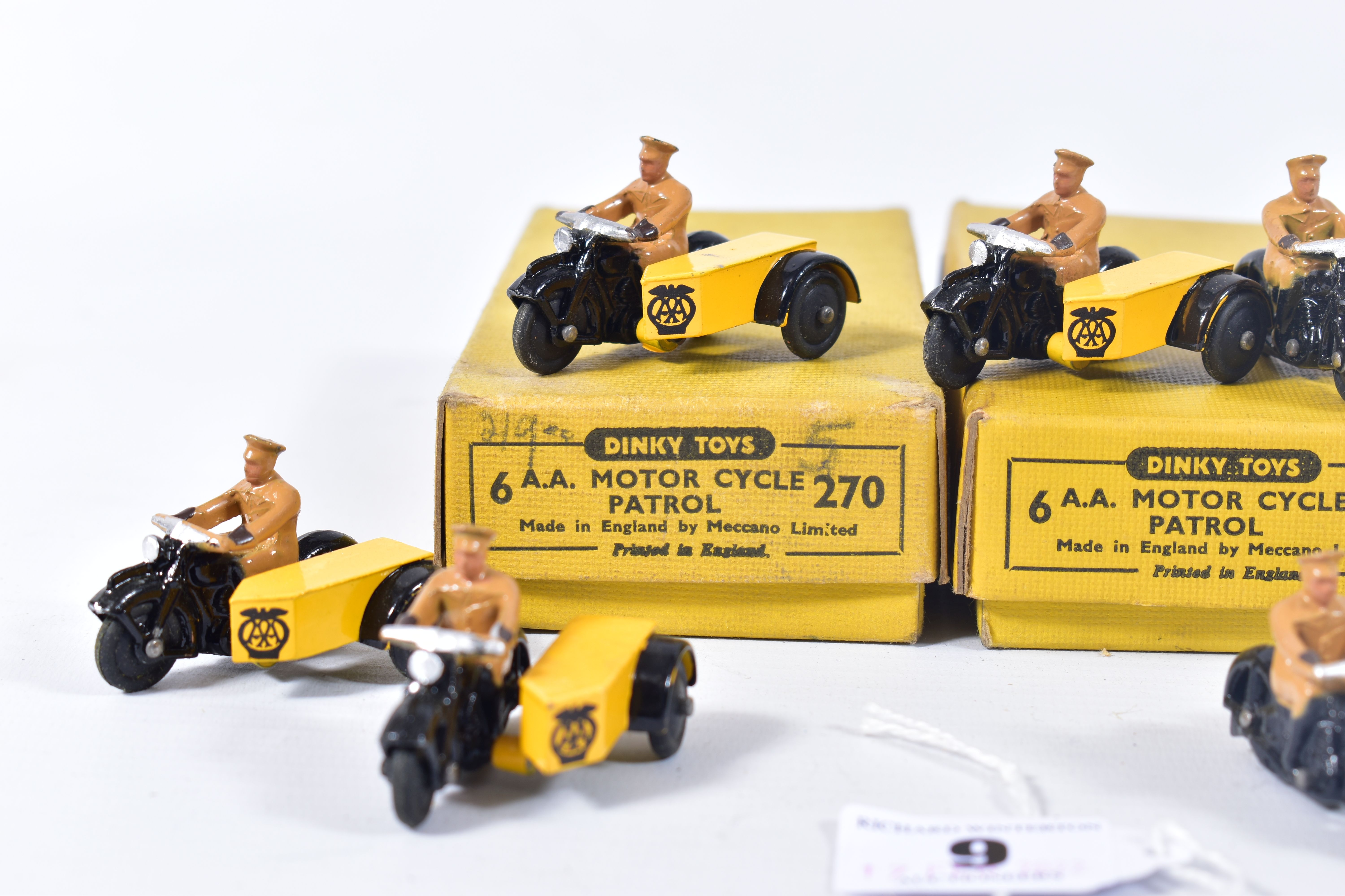 A DINKY TOYS TRADE BOX OF SIX A.A MOTORCYCLE PATROL, No.270, complete with all six models in very - Bild 2 aus 6