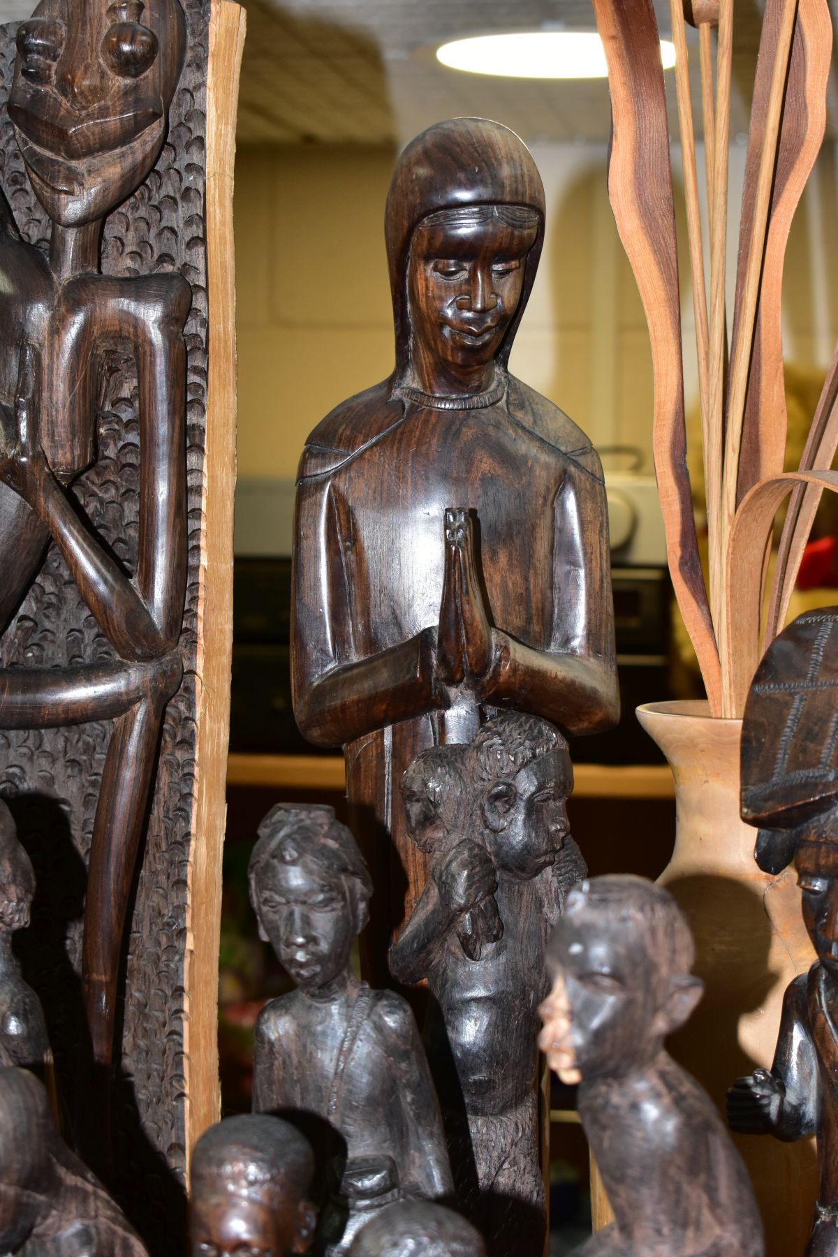 A GROUP OF CARVED HARDWOOD AFRICAN FIGURES, to include a nativity set from Dar-es-Salaam, - Image 6 of 16