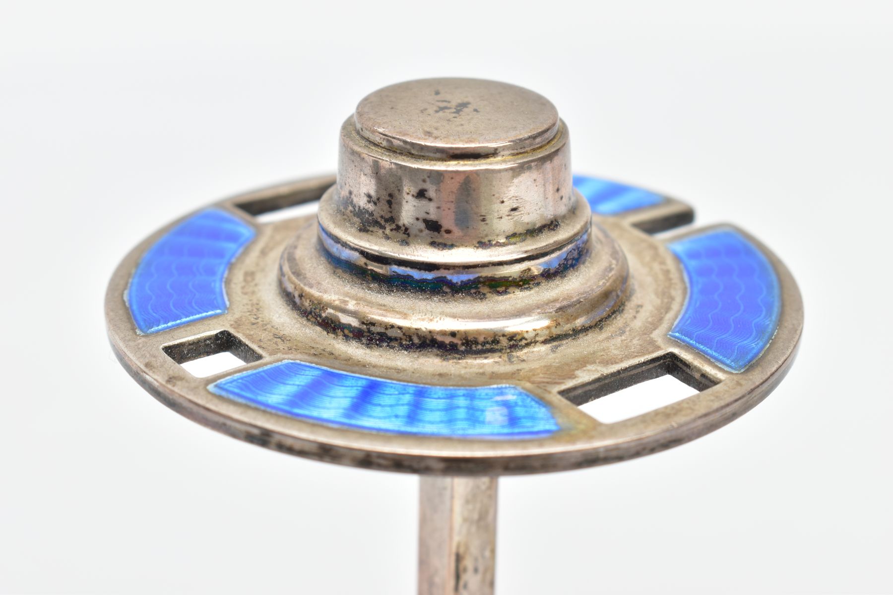 A 1930S SILVER ENAMEL MANICURE STAND, a circular silver stand with blue guilloche enamel detail - Image 9 of 9