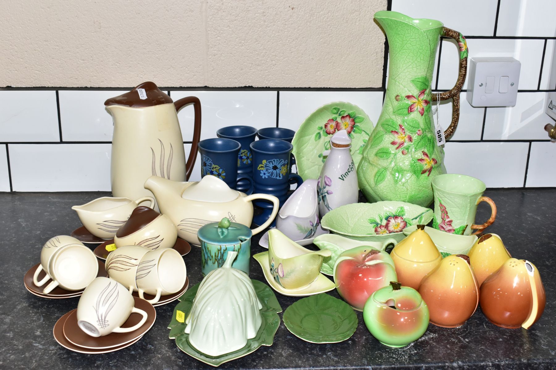 A GROUP OF CARLTON WARE CERAMICS, to include a seventeen piece tea set in Windswept pattern (