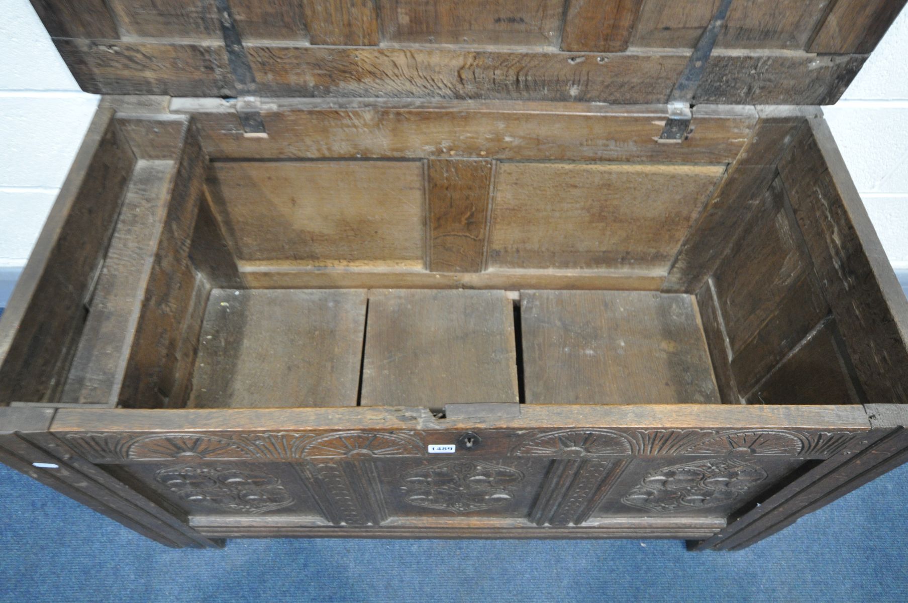 A GEORGIAN OAK COFFER, with carved panels, width 120cm x depth 57cm x height 68cm - Image 3 of 3