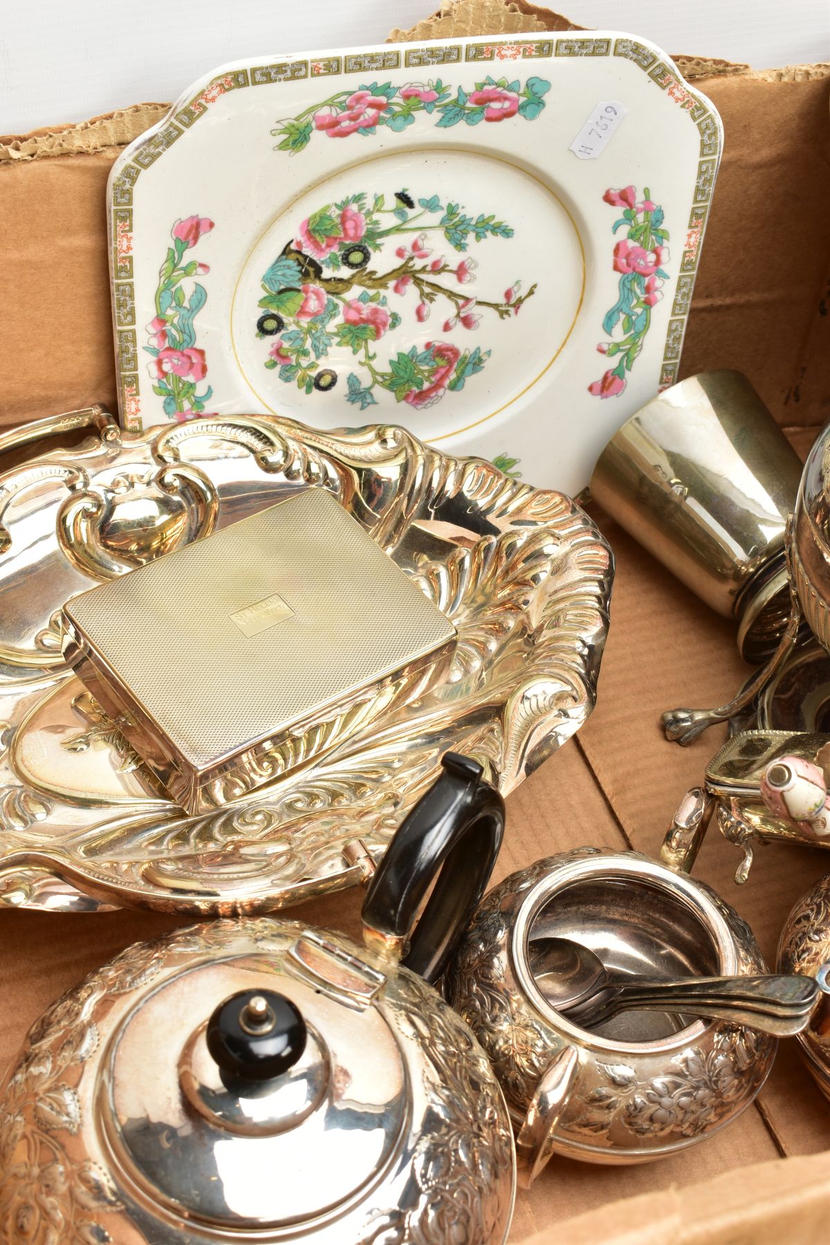 TWO BOXES OF ITEMS, to include a box of white metal ware including a three piece white metal tea - Image 9 of 12