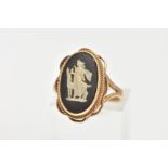 A 9CT GOLD WEDGWOOD CAMEO RING, a black and white Wedgwood cameo ring, depicting Artemis the Grecian