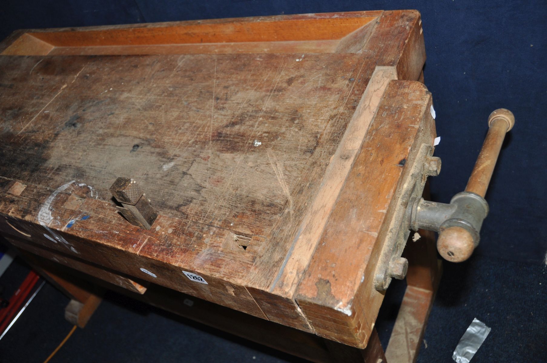 A HERKULES CARPENTER WORKBENCH with a vice on one end and one to the front, single central drawer, - Image 2 of 5