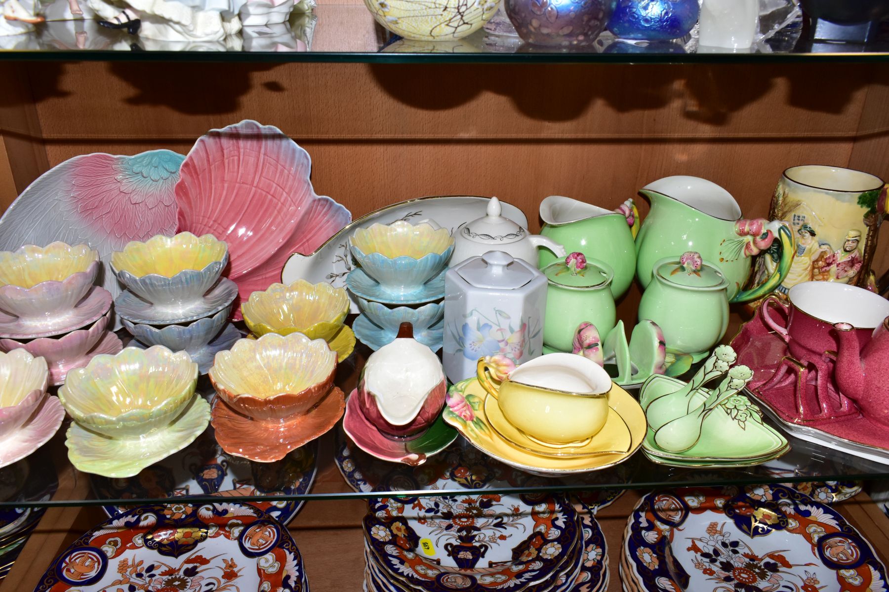 A GROUP OF ASSORTED ROYAL WINTON TABLE AND ORNAMENTAL WARES, including a breakfast for one set on