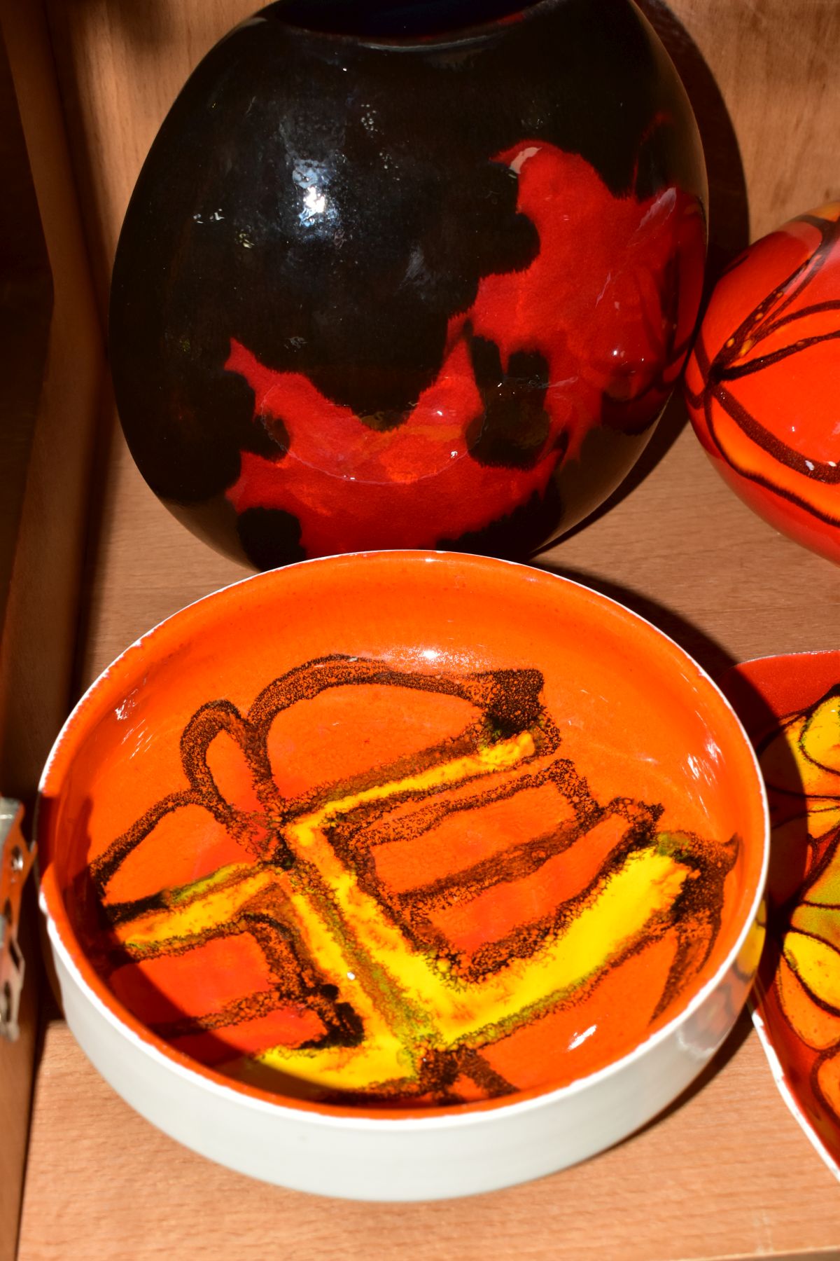 SEVEN PIECES OF POOLE POTTERY, six from the Delphis range, comprising four rectangular pin dishes, - Image 4 of 11