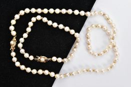 A CULTURED PEARL NECKLACE AND BRACELET, a white cultured pearl necklace, approximate pearl