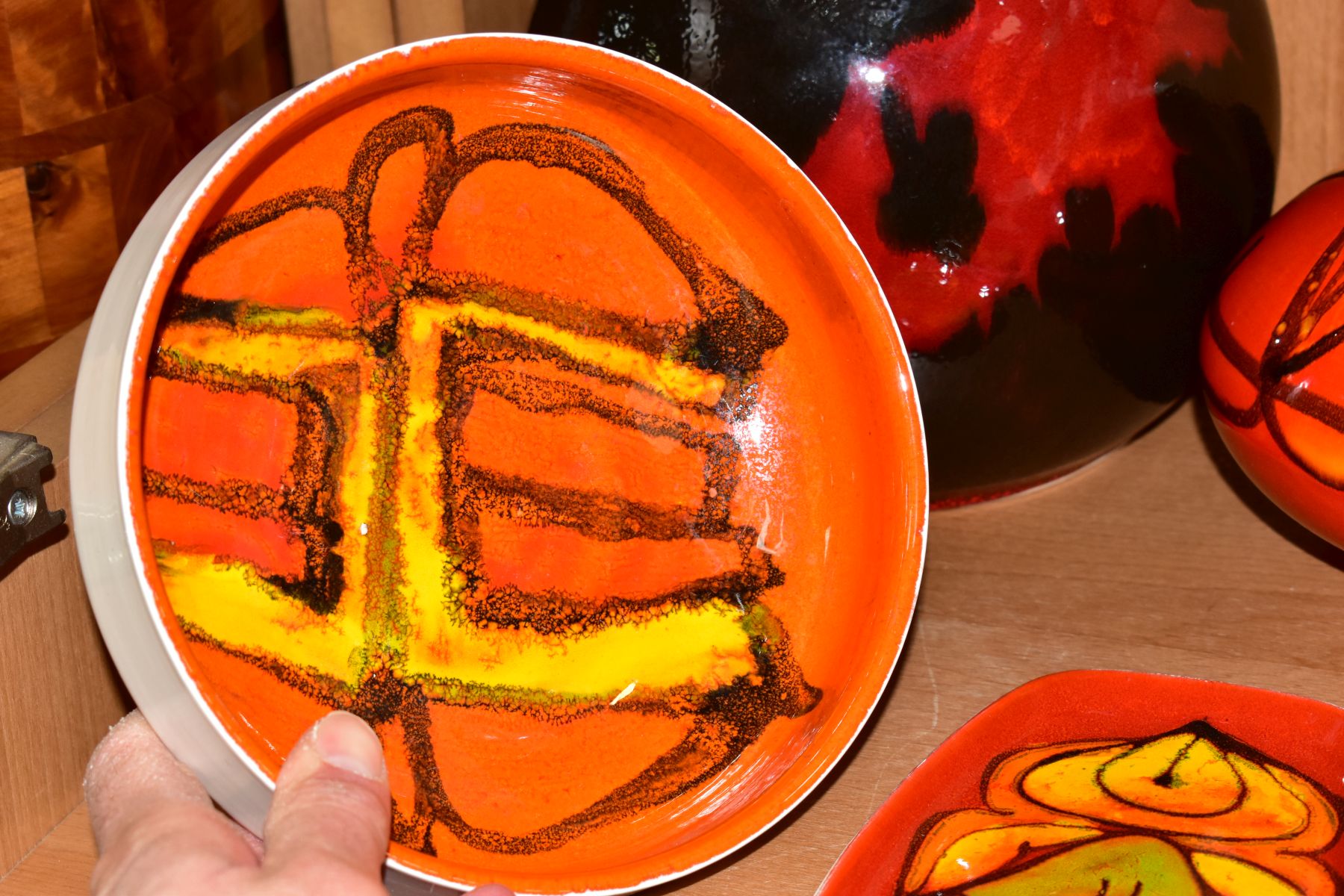 SEVEN PIECES OF POOLE POTTERY, six from the Delphis range, comprising four rectangular pin dishes, - Image 9 of 11