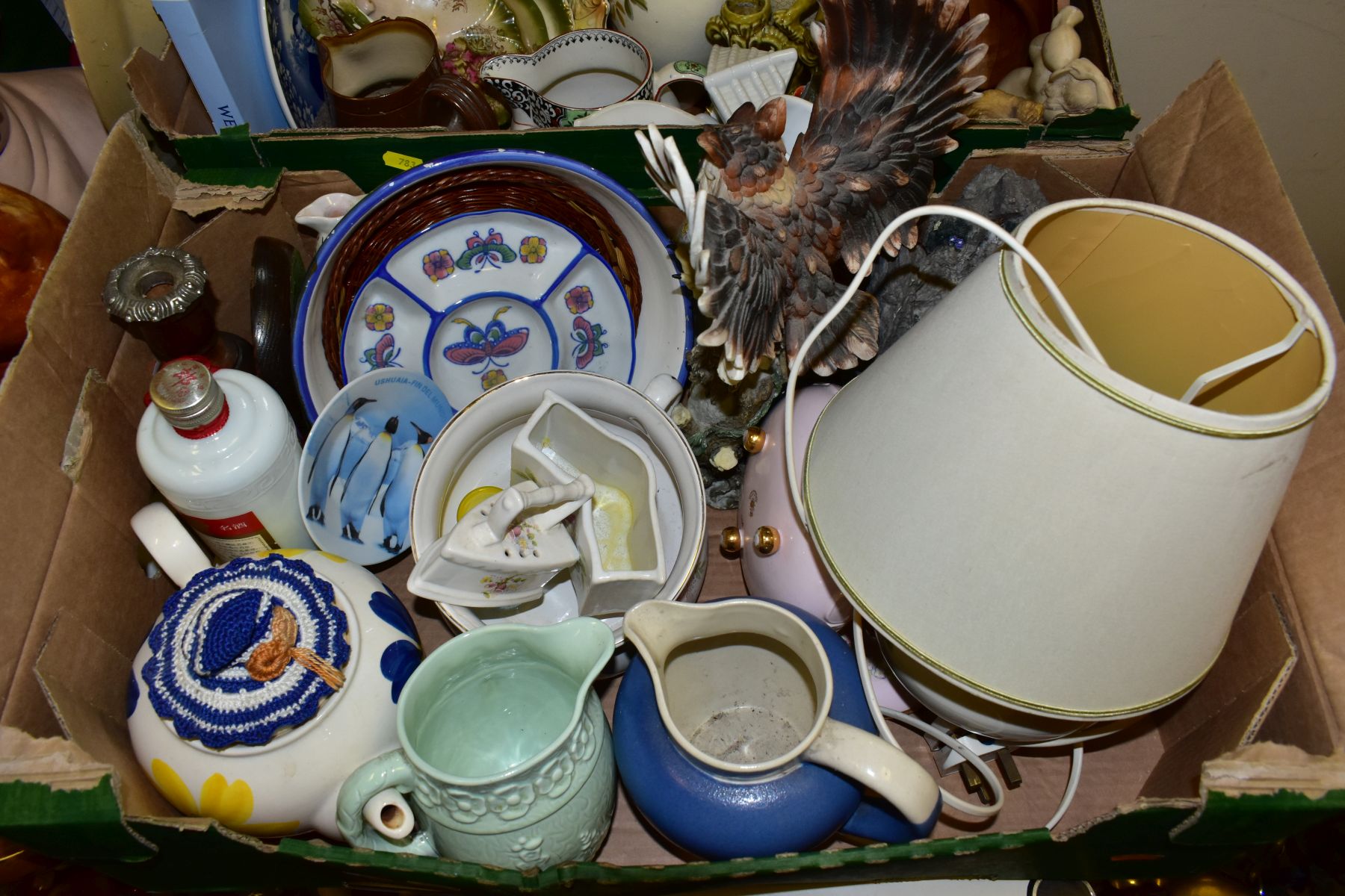 FOUR BOXES AND LOOSE CERAMICS AND SUNDRY ITEMS, to include a Royal Albert Old Country Roses rotary - Image 9 of 13