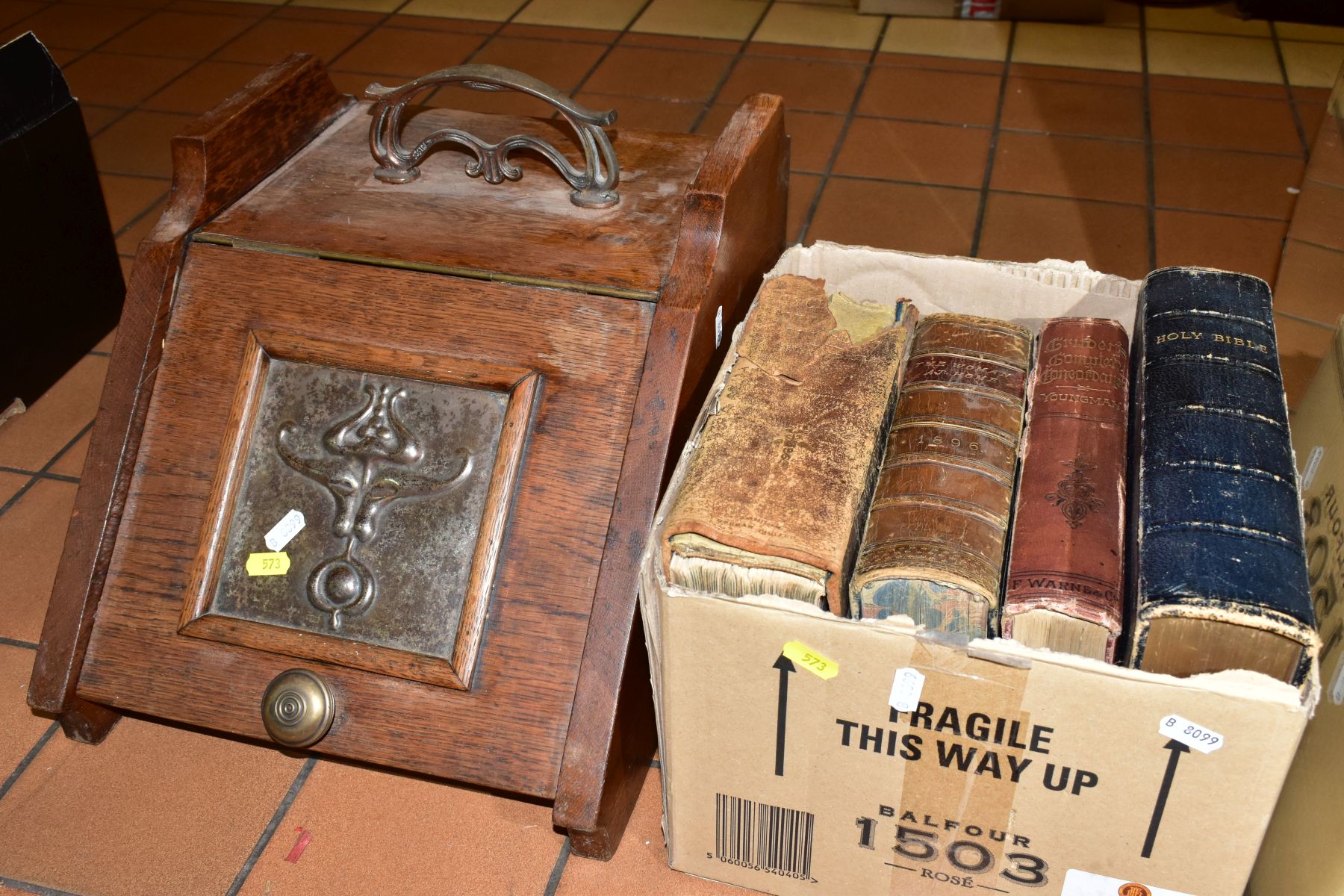 TWO BOXES AND LOOSE MIRROR, COAL BOX, BOOKS AND SUNDRY ITEMS, to include a coal box with - Image 7 of 11