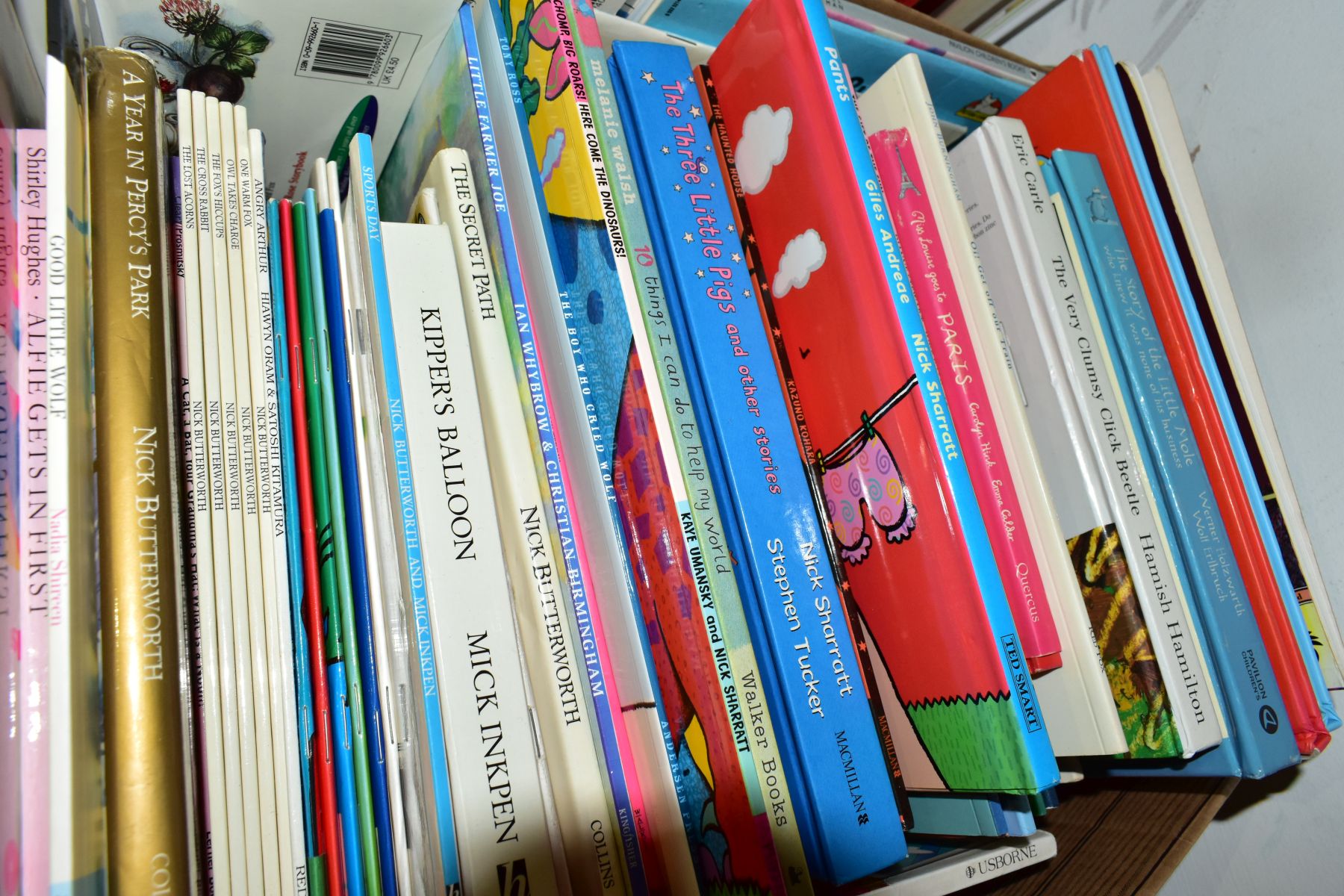 EIGHT BOXES OF CHILDREN'S PICTURE BOOKS, approximately four hundred and fifty titles, authors to - Image 5 of 13