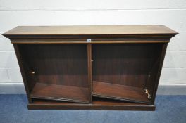 AN EDWARDIAN MAHOGANY AND INLAID DOUBLE SIDED OPEN BOOKCASE, with two adjustable shelves, width