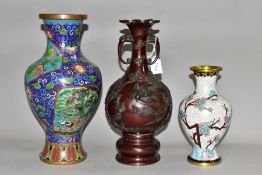A LATE 19TH CENTURY BRONZED JAPANESE RELIEF CAST TWIN HANDLED VASE AND TWO MODERN CLOISONNE VASES,