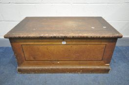 A VICTORIAN SCUMBLED PINE BLANKET CHEST, with twin iron handles, width 97cm x depth 52cm x height