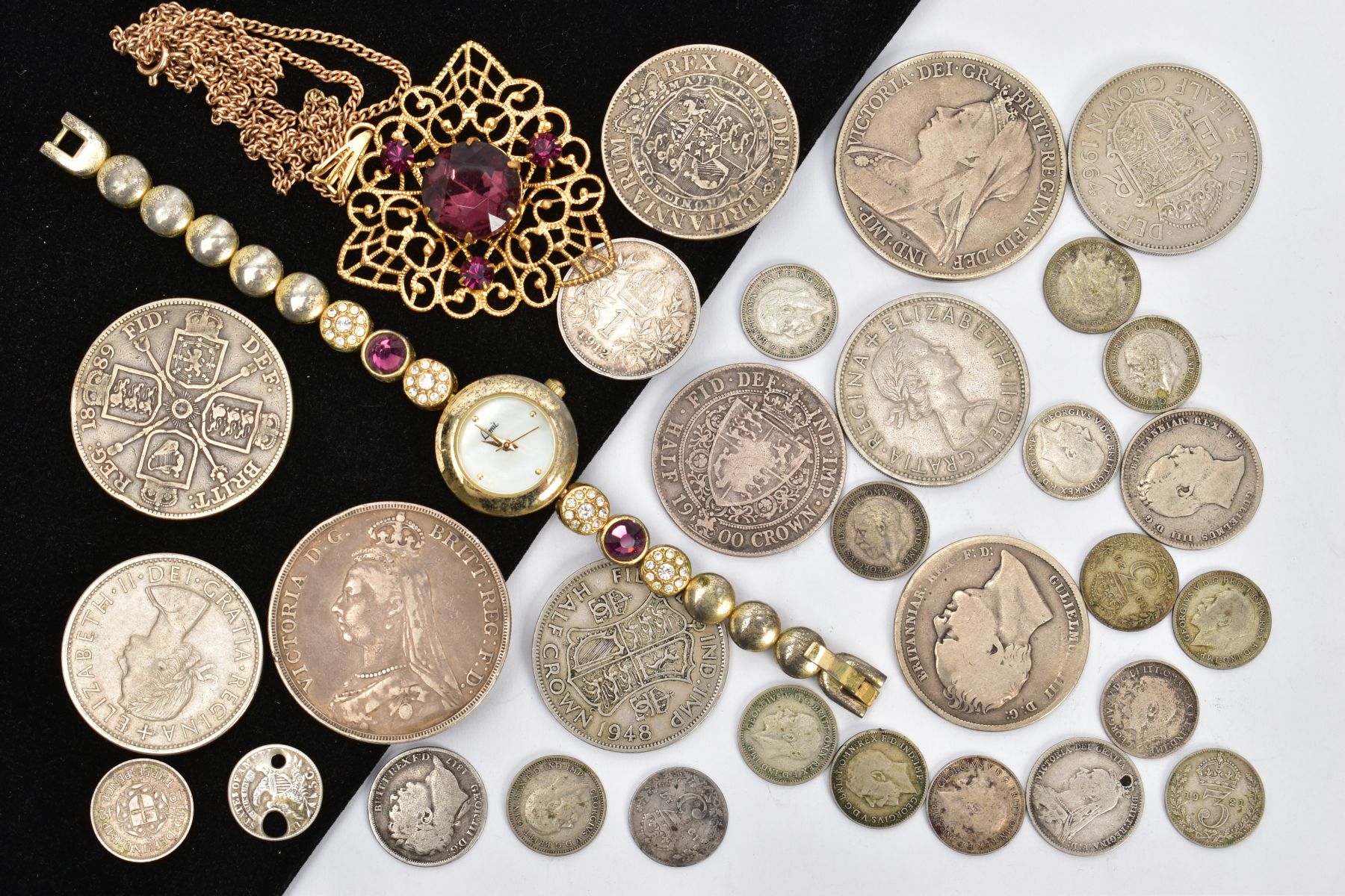 A SMALL AMOUNT OF COINS AND COSTUME JEWELLERY, to include Victoria Half Crown, double Florin, half