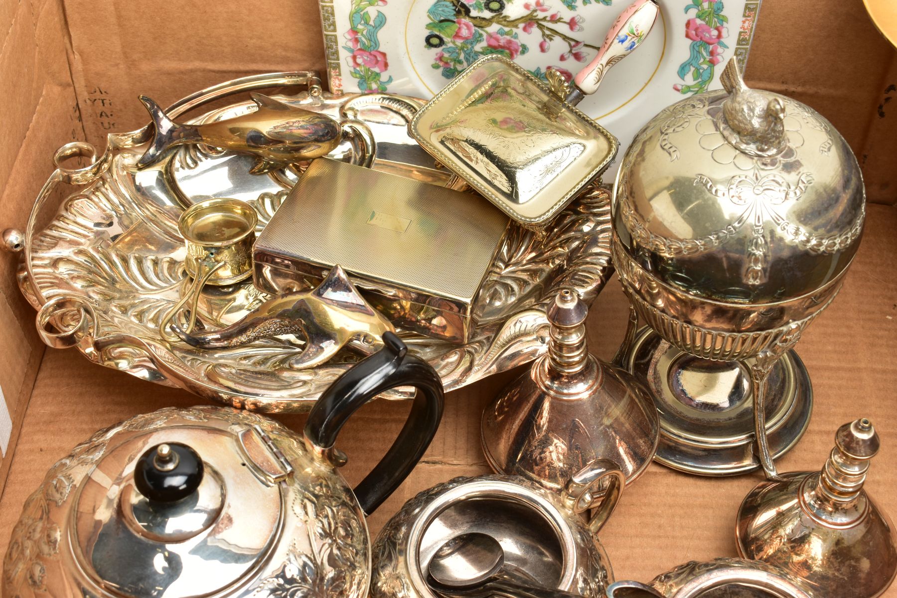 TWO BOXES OF ITEMS, to include a box of white metal ware including a three piece white metal tea - Image 12 of 12