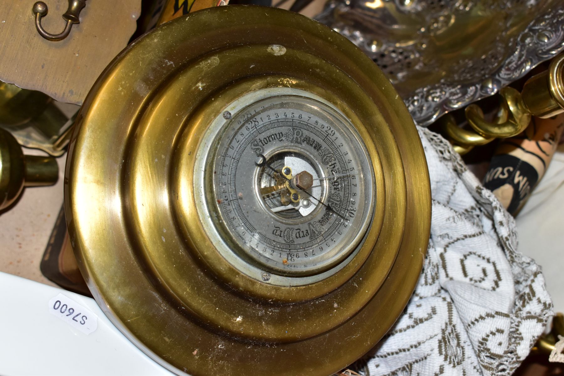 A BOX AND LOOSE SUNDRY ITEMS ETC, to include an Art Deco style 'Time Savings Clock Company' clock, - Image 3 of 12