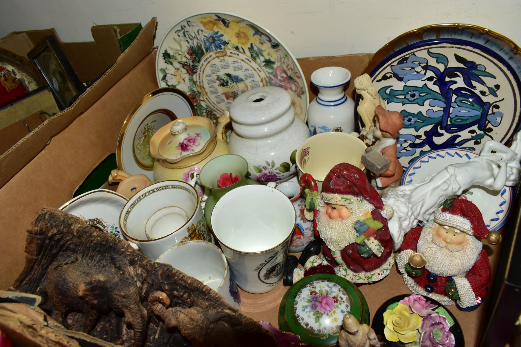 SIX BOXES AND LOOSE CERAMICS, GLASS, METALWARE, PICTURES AND SUNDRY ITEMS, to include a quantity - Image 15 of 15