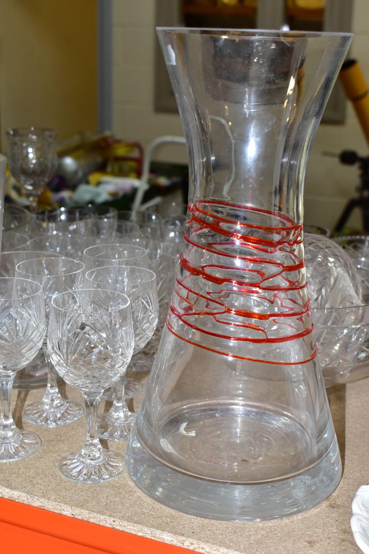A QUANTITY OF CUT GLASS AND CRYSTAL ITEMS, approximately forty pieces to include a Royal Doulton - Image 10 of 10