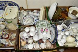 FIVE BOXES AND LOOSE CERAMICS AND HOUSEHOLD ITEMS, to include a boxed Royal Worcester Gold Chantilly