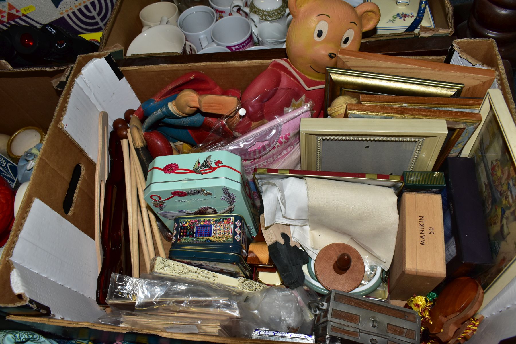 THREE BOXES AND LOOSE CERAMICS, HABERDASHERY, CLOTHING AND MISCELLANEOUS ITEMS, to include a Royal - Image 3 of 6